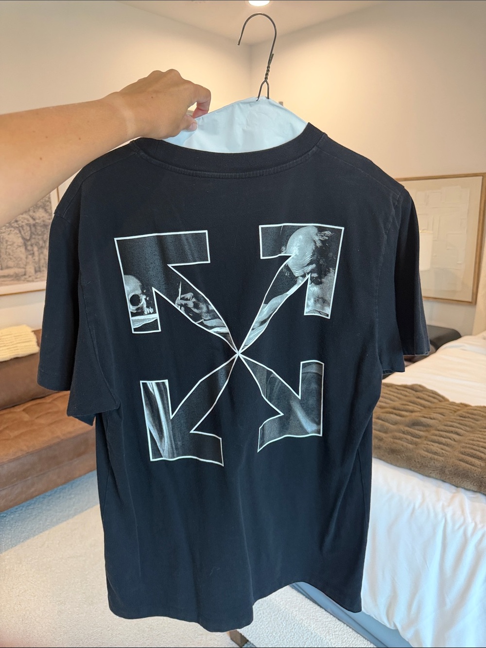 Off-White Black Short-Sleeve Arrow Graphic Tee